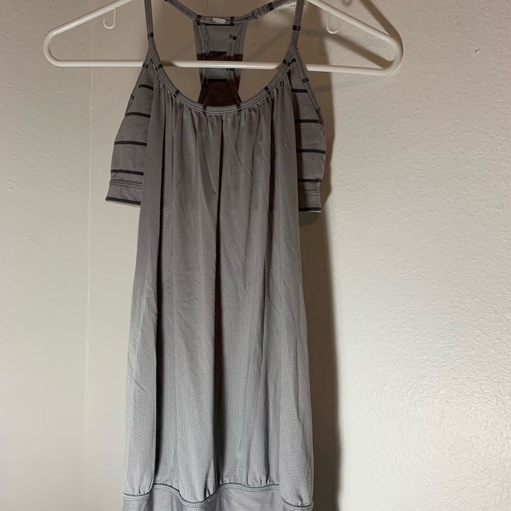 lululemon gray tank top